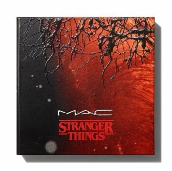 MAC Cosmetics | Makeup | Mac X Stranger Things Powder Blush He Likes It ...